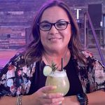 Liz Falcon - @lizfalcon - Instagram