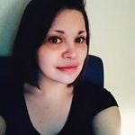 Liz Holmes - @liz.holmes.9699 - Instagram
