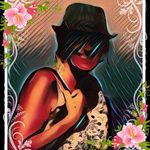 Liz Holmes - @lizholmes58 - Instagram