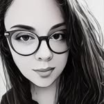 Liz Irving - @itslizz_33 - Instagram