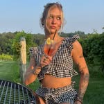 liz johnston🥂 - @_lizjohnston - Instagram