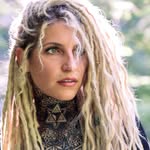 𝐋𝐢𝐳 𝐊𝐢𝐝𝐝𝐞𝐫 ᴀᴋᴀ “ʜᴀɴᴅꜱᴛᴀɴᴅ” - @lizkidder - Instagram
