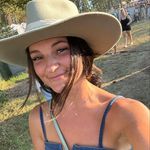Liz Kyle - @lizmkyle - Instagram