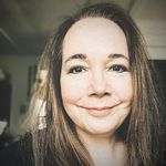 Liz Benedettini Larkin - @sconeladylarkin - Instagram