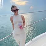 Liz Reeves - @lizreeves4 - Instagram