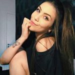 Liz - @lizschaefferz - Instagram