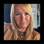 Liz Simon - @zsizsi8686 - Instagram