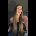 Tania Tello 🌻 - @liztello_72 - Instagram