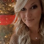 Liz Travis - @liztravis7 - Instagram