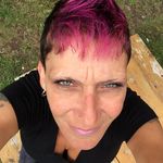 @liztravis77 - Instagram