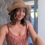 Liz Beasley - @lizdent1989 - Instagram