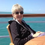 Liz Beasley - @liz.beasley.77 - Instagram