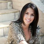 Liza Hall - @liza.hall - Instagram