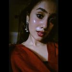 Lisa Mathews - @lisawith_li_onahighernote - Instagram