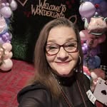 Lisa Walden - @tuckygirl74 - Instagram