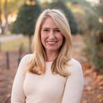 Liza Wolfe - Photographer/ Creative Content Strategist - @lizawolfephotography - Instagram