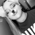 Lizzie Gamble - @d1zzyl1zz1e5514 - Instagram