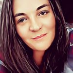 Lizzie Hatcher - @lizziehatcher75 - Instagram