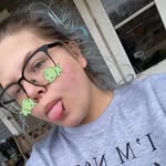 Lizzy Hendrix - @lizbug1999 - Instagram
