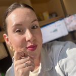 Lizzie Holmes - @ea.jep - Instagram