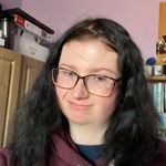 Lizzie Holmes - @lizzie.holmes.9849 - Instagram