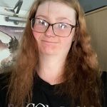 Lizzie Holmes - @cleoleeflicka21 - Instagram