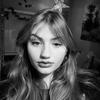 Liz - @lizzieehope - TikTok
