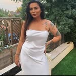 Lizzie Howell - @lizziehowell83 - Instagram