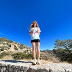 lizzie lowe - @lizzie.lowe20 - Instagram