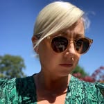 Lizzie Morris - @lizziemorrisstylist - Instagram
