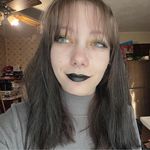 Lizzie Nash - @sickasfrick3 - Instagram
