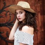 Lizzie Reed - @lizz.ie852 - Instagram