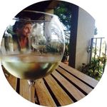 Lizzie Shaw - @lizzieshawwine - Instagram