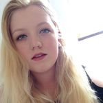 Elizabeth Stuart - @lizzie.stuart - Instagram