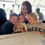 Liz Stanley - @lizziestanners - Instagram