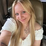 Lizzy Riley - @simply.lizzy - Instagram