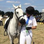 L I Z Z Y W O O D - @lizzywoodequestrian - Instagram