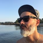 Ivan Lloyd Chung - @iwalkto - Instagram