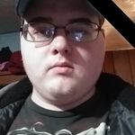 Lloyd Hinton - @lloyd.hinton.16 - Instagram