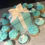 Logan Ackerman - @lilmisslogan.cakes - Instagram
