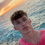 logan - @loganbray - Instagram