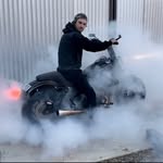 @logan_hooperr - Instagram