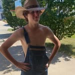 @logan_lackeyfanpage12 - Instagram