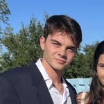 Logan Masters - @comfylogan - Instagram