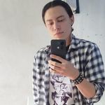 Logan Chan - @loganrivers_5 - Instagram