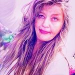 Sandy Logan - @logansandy10 - Instagram