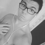 Logan Teal - @logansnax - Instagram