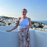 Lois Bentley (Horton) - @loish97 - Instagram