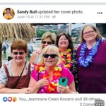 Lois Cassetta - @loiscassetta - Instagram