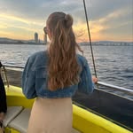 @lois.c.earl - Instagram